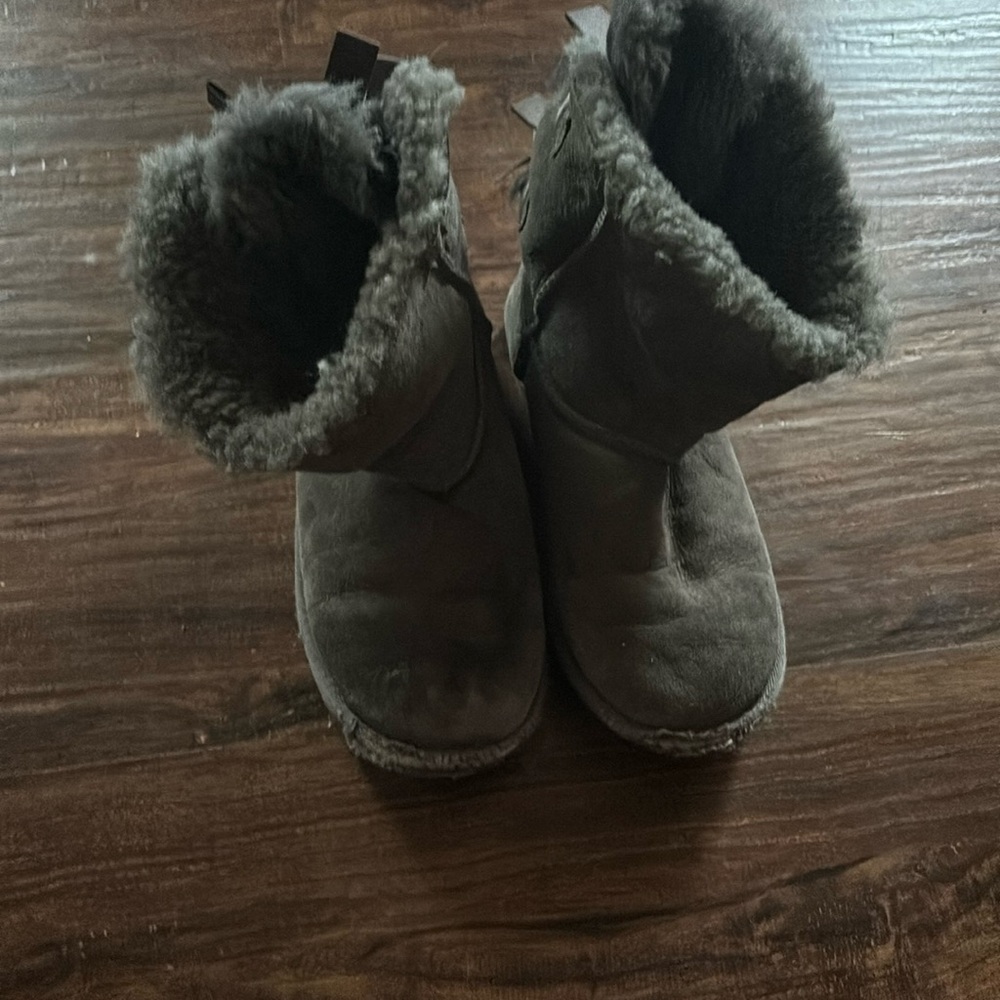 Size 5  tall UGG boots
